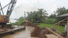 Bến Tre: Sạt lở nghiêm trọng tại huyện Chợ Lách