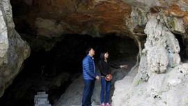 Hải Dương: Phát hiện mộ cổ trong hang đá trên 3.000 năm tuổi, còn nhiều di cốt