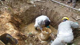 Người dân mòn mỏi chờ ngày khai quật 3 vị trí nghi ngờ công ty Nicotex chôn lấp thuốc trừ sâu