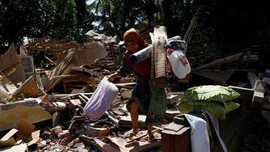 Indonesia: Số người chết do động đất trên đảo Lombok tăng lên 100, hàng ngàn người chờ viện trợ