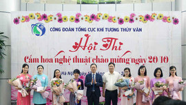 Tổng cục KTTV tổ chức Hội thi “cắm hoa nghệ thuật chào mừng ngày Phụ nữ Việt Nam 20/10”
