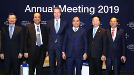 Thủ tướng Nguyễn Xuân Phúc đối thoại với Chủ tịch WEF về chủ đề Việt Nam và Thế giới