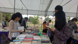 Khám phá Lễ hội sách cũ Hoàng Thành Thăng Long 2019