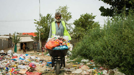 Trung tâm tái chế sẽ giúp giải quyết vấn đề rác thải ở Pakistan
