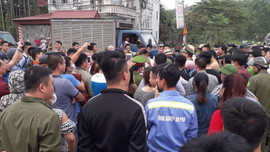 Thái Nguyên: Tập trung đông người phản đối thu phí qua trạm BOT Bờ Đậu