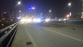 Hà Nội: Nhức nhối nạn rơi vãi bùn đất, vật liệu trên cầu Nhật Tân