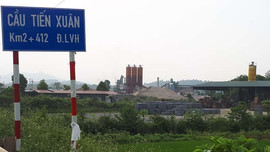 Xã Tiến Xuân, huyện Thạch Thất: Hàng loạt trạm trộn bê tông sử dụng đất sai mục đích?