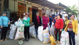 Mô hình Câu lạc bộ Phụ nữ “Biến rác thành tiền” ở Gia Lai
