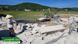 Hà Trung (Thanh Hóa): “Bẫy đá” treo đầu dân vì doanh nghiệp nổ mìn phá núi