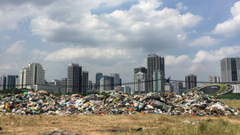 Đô thị loay hoay trong vòng vây của rác: Về đâu “núi rác” khổng lồ?