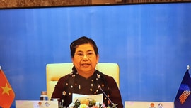 Thúc đẩy vai trò của nữ nghị sĩ trong bảo đảm việc làm và thu nhập cho lao động nữ