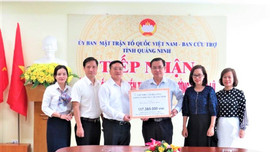 Công ty Điện lực Quảng Ninh chung tay ủng hộ đồng bào miền Trung