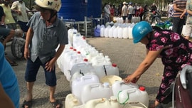 "Sốt ruột" với tiến độ dự án cấp nước an toàn cho miền Tây