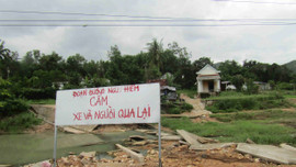 Phú Yên: Nhiều công trình giao thông tại huyện Đồng Xuân bị phá hủy, sạt lở sau mưa lũ