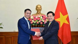 Ông Đặng Hoàng Giang giữ chức Thứ trưởng Bộ Ngoại giao