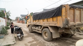 Đông Sơn (Thanh Hóa): Xe tải chở đá “hành” dân