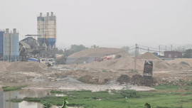 Tiên Du (Bắc Ninh): Nhiều trạm trộn bê tông xả thải gây ô nhiễm, chính quyền né tránh báo chí 