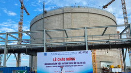 Dự án Kho chứa 1 triệu tấn LNG tại Thị Vải chào mừng mốc 1 triệu giờ làm việc an toàn 