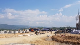 Bàn giải pháp tháo gỡ vướng mắc về đất đai tại Dự án Cảng hàng không Điện Biên 