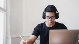 Hơn 100 nghìn học sinh lớp 12 tại Hà Nội tham dự kỳ khảo sát chất lượng trực tuyến