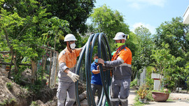Xi măng INSEE lắp đặt 700m đường ống cấp nước sinh hoạt tại ấp Ba Trại và Hòn Trẹm