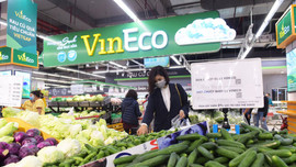 Giữa mùa dịch, chuỗi bán lẻ lớn nhất Việt Nam khuyến mại lên đến 50% nhiều ngành hàng