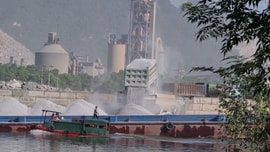 Thanh tra Bộ TN&MT vào cuộc vụ người  dân “tố” cụm cầu cảng của Công ty Sơn Hữu tại Hà Nam gây ô nhiễm