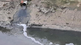 Hà Tĩnh: Phạt cơ sở làm bún xả nước thải chưa xử lý ra môi trường 64 triệu đồng
