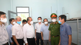 Phó Thủ tướng Trương Hòa Bình kiểm tra phòng, chống dịch tại Đồng Nai