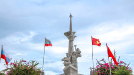 Tượng đài Cam Ranh - Nơi tri ân những người lính Việt - Nga