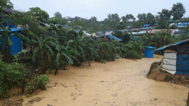 Lũ lụt đổ bộ Bangladesh, hàng nghìn người phải di dời