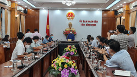 Tạm đình chỉ công tác Giám đốc Sở Du lịch tỉnh Bình Định vì vi phạm quy định phòng, chống dịch COVID-19