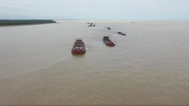Nam Định: Bắt giữ 4 tàu khai thác cát trái phép tại huyện Nghĩa Hưng