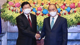 Chủ tịch nước Nguyễn Xuân Phúc lên đường thăm chính thức CHDCND Lào