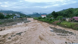 Mường La - Sơn La: Lũ quét bất ngờ, sơ tán tạm thời 550 hộ dân
