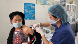 Yên Bái: Gần 63% người trên 18 tuổi được tiêm  vắc xin COVID-19