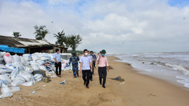 Thừa Thiên - Huế: Khẩn trương khắc phục nhiều điểm sạt lở sau mưa lũ