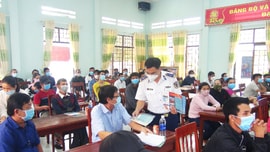 Tăng cường phối hợp tuyên truyền chống khai thác hải sản bất hợp pháp cho ngư dân 