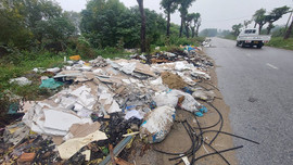 TP. Vinh (Nghệ An): Nhiều bãi rác tự phát gây mất mỹ quan
