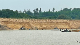Vụ khai thác cát gây sạt lở bờ sông tại Quảng Bình: Xử phạt vi phạm hành chính 2 đơn vị 90 triệu đồng