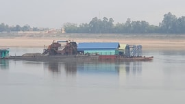 Thanh Thủy - Phú Thọ: "Đại công trường" khai thác cát trái phép