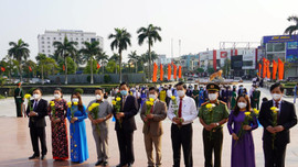 Quảng Trị: Dâng hương, dâng hoa kỷ niệm 115 năm ngày sinh Tổng Bí thư Lê Duẩn