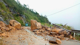 Lai Châu: Mưa lớn nhiều tuyến đường giao thông bị sạt lở