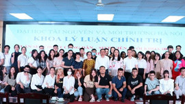 Đại học TN&MT Hà Nội trang bị kiến thức khởi nghiệp cho sinh viên ngành Luật 