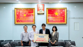 THACO trao tặng vật tư y tế cho Bệnh viện Chợ Rẫy TP.HCM