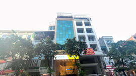Tòa nhà 244 Kim Mã xây dựng sai phép: Chính quyền xử lý “nửa vời”