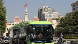 Đề xuất sử dụng xe buýt điện trong Dự án giao thông xanh TP.HCM