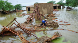 Lũ lụt ở Pakistan ảnh hưởng đến hơn 30 triệu người