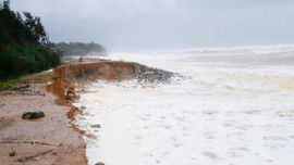 Thừa Thiên - Huế: Cấp bách chống sạt lở bờ biển