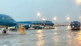 Đóng cửa 5 sân bay do ảnh hưởng bão Noru